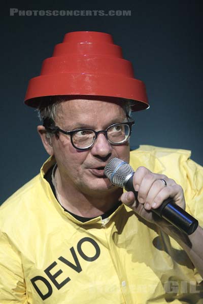 DEVO - 2008-06-03 - PARIS - Espace Charlie Parker - Grande Halle - 